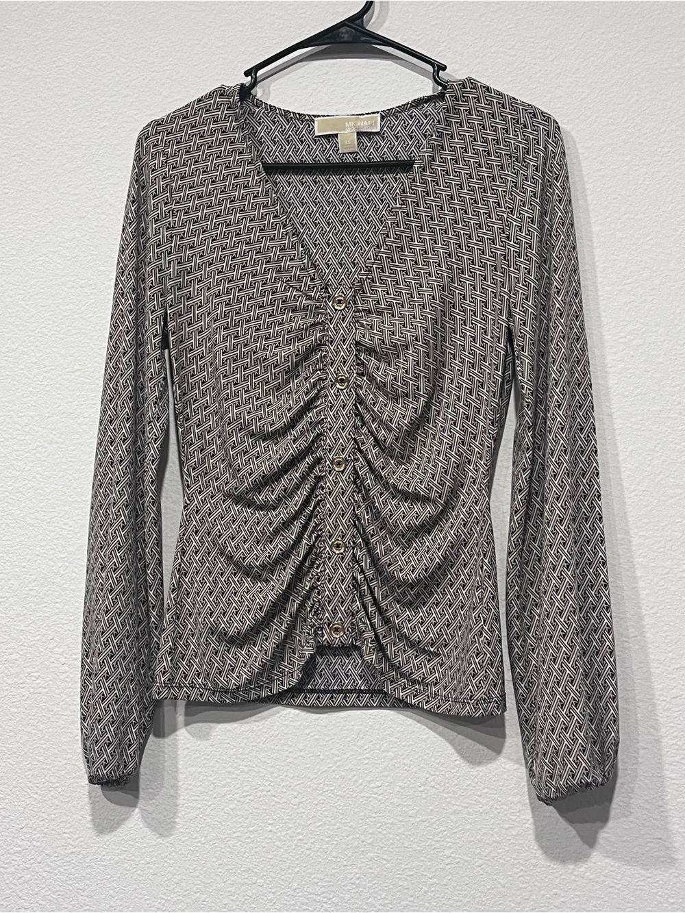 MICHAEL Michael Kors Geometric Ruched Button Top Black White XS